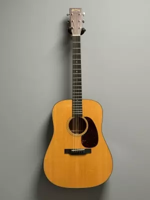 Martin Guitars - D-18 2012
